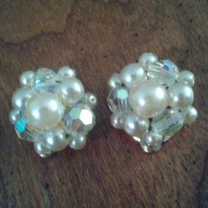 Vintage Clip on earrings aurora borealis and faux pearls